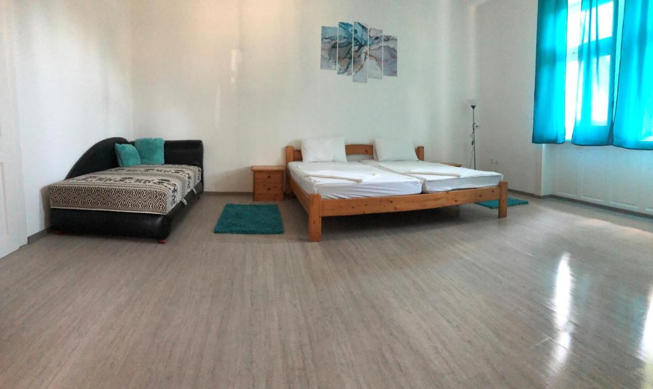 Tisza-Kert Apartmanok Tiszafured Exterior photo